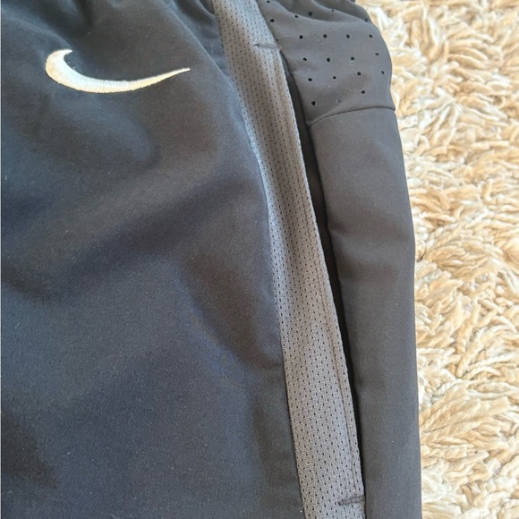 Nike Dri-FIT Academy Training Pants, size small, NWOT - Picture 3 of 8